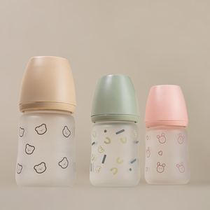 Bouteilles pour bébé en <span class=keywords><strong>verre</strong></span> recouvertes de silicone personnalisées, <span class=keywords><strong>biberon</strong></span> pour bébé sans BPA, petite taille, tétine <span class=keywords><strong>anti</strong></span>-<span class=keywords><strong>colique</strong></span> pour enfants de 0 à 12 mois - Product Image 3
