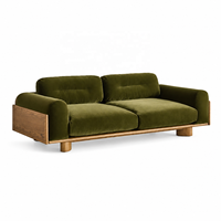 Canapé moderne de luxe en velours vert olive de 89 pouces avec structure en bois massif pour projets de villas et d'hôtels - Fabricant OEM/ODM