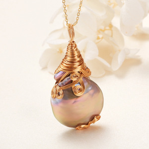 Pendentifs et breloques en perles d'eau douce de Zhuji, personnalisés en usine, bijoux en perles véritables transfrontaliers pour l'Europe et l'Amérique, Ballack Winding - Product Image 1
