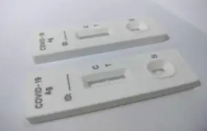 Vários estilos de bastões de teste de antígeno de plástico descartáveis personalizados de fábrica