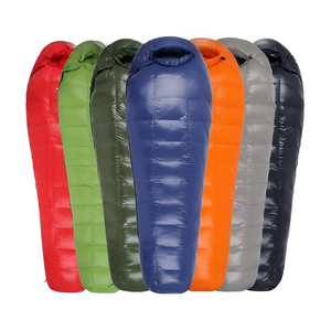 Sacs <span class=keywords><strong>de</strong></span> <span class=keywords><strong>couchage</strong></span> en duvet d'oie TopPeak Mountain Dream, <span class=keywords><strong>ultra</strong></span>-légers, chauds et résistants au <span class=keywords><strong>froid</strong></span>, pour l'extérieur, 210 cm, style momie, peuvent être assemblés - Product Image 1