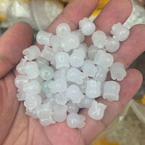 Assortiment de fleurs de muguet Perles au chalumeau faites à la main Perles de sculpture en jade pour bijoux à bricoler soi-même Bracelet Collier Boucle d'oreille Artisanat - Product Image 1