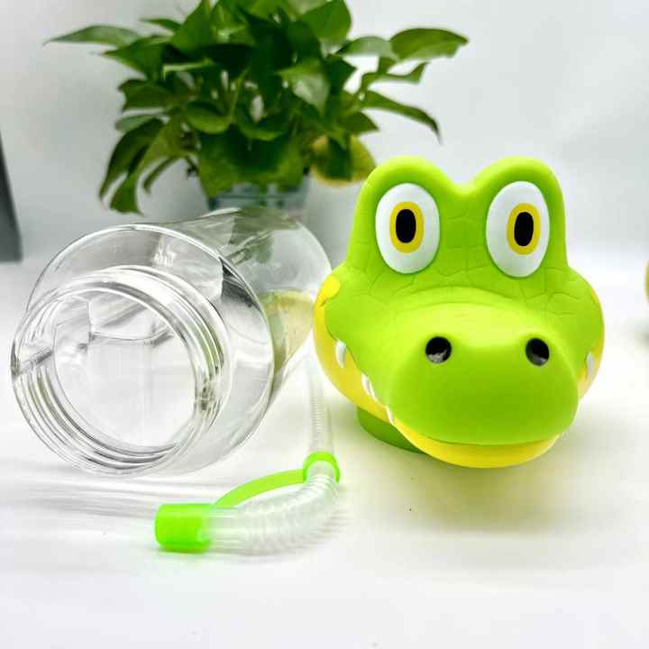 600ML Drinking Ice Party Slush Bottle Plastic Glass Yard Alligator Cup