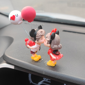 Dekorasi figur kartun mobil balon putih karakter lucu dekorasi dasbor mobil kantor latar belakang - Product Image 6