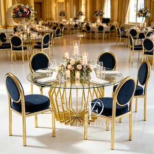 เฟอร์นิเจอร์ห้องอาหาร โต๊ะสี่เหลี่ยมสแตนเลสสีทองทันสมัย พร้อมเก้าอี้สำหรับใช้ในโรงแรม - Product Image 2