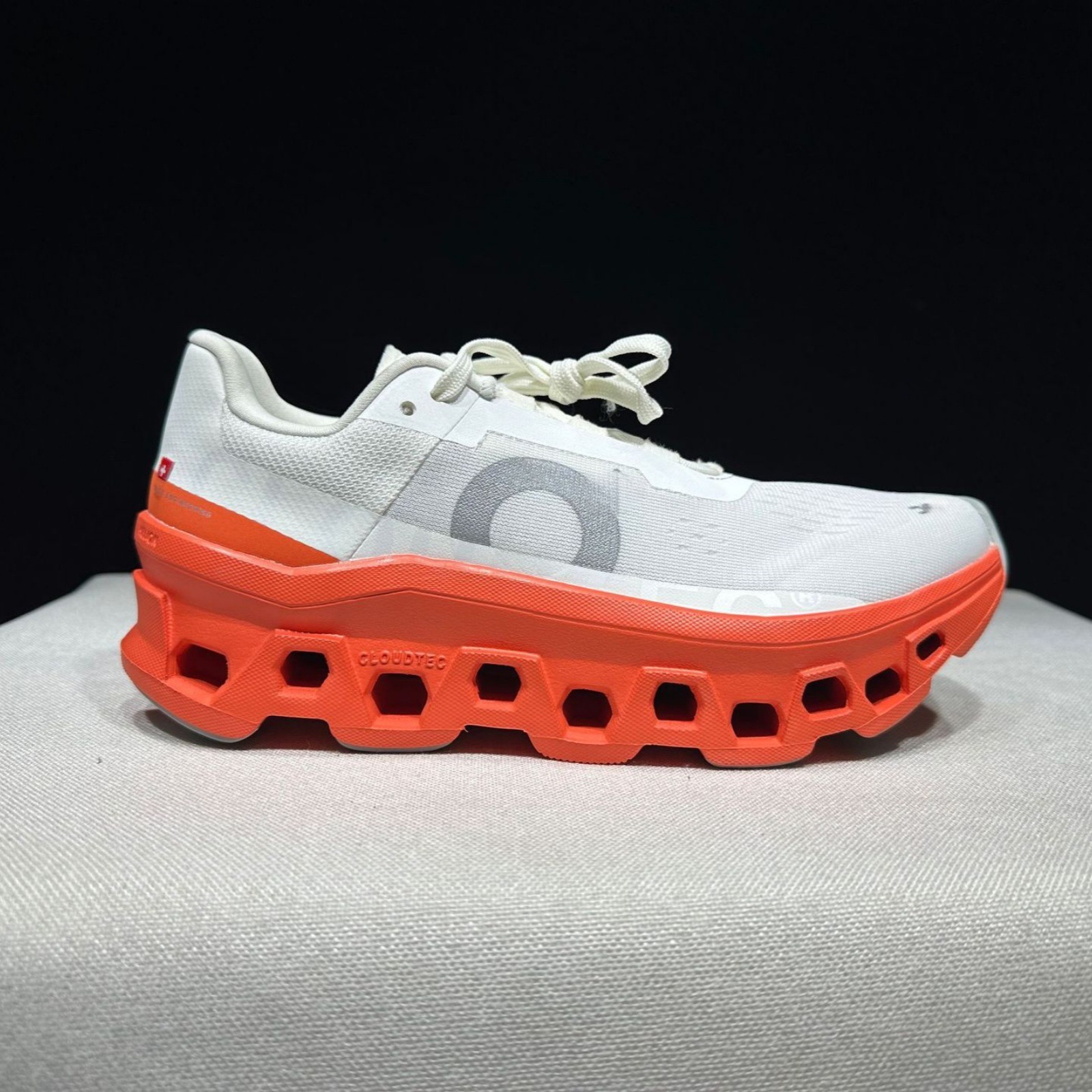 Blanc-orange-rouge