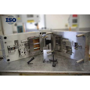 Fabricant d'outils de moulage de plastique Service de conception personnalisé Moulage par injection de plastique de haute qualité - Product Image 3