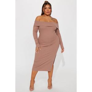 Robe longue asymétrique à épaules dénudées, style français, sexy et élégante, pour cérémonie, avec fente et coupe ajustée aux hanches - Product Image 2