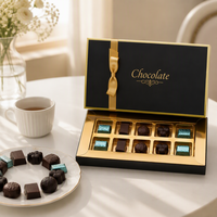 Assortiment de Truffes au Chocolat Gourmandes, Panier Cadeau de Bonbons de Luxe avec Boîte Rigide en Carton Doré
