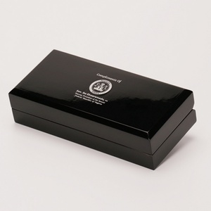 High-grade Wooden Pen <b>Box</b> Custom Fashion Single Pen Collection <b>Box</b> Luxury Pen <b>Box</b> - Product Image 4