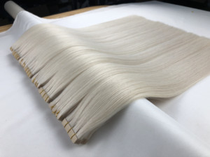 Extensiones de Cabello con Cinta Adhesiva Invisible de Alta Calidad, Cabello Ruso con Cutícula Intacta, Extensiones de Cabello Humano con Cinta Inyectada - Product Image 3