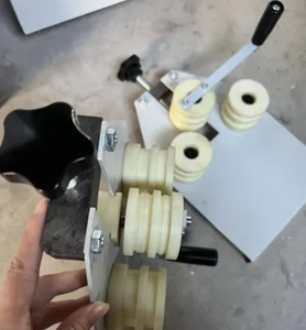 스페이서 자동 벤딩을 위한 PLC 및 기어박스를 갖춘 새로운 고강성 중공 이구 유리 기계 - Product Image 3