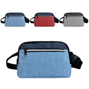 Riñonera de poliéster impermeable con logotipo personalizado de fábrica de Vietnam, con cierre de cremallera, para mujer, para uso exterior y bandolera. - Product Image 1