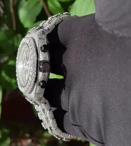 Reloj de Acero Inoxidable con Diamantes VVS de Calidad de Exportación, Personalizado al por Mayor, para Reventa y Uso Comercial, Disponible en Grandes Cantidades - Product Image 4