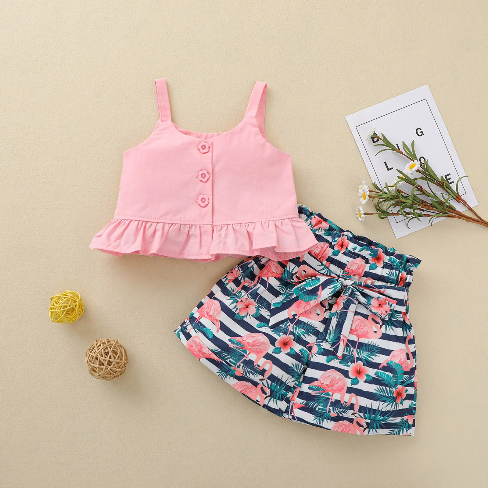Satu Set Pakaian Musim Panas Bayi Perempuan, 2 Potong Baju Atasan Matahari Flamingo dan Celana Pendek
