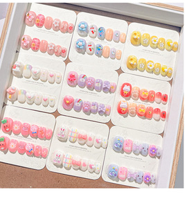 เล็บปลอมเด็ก Qiany 12 ชิ้น ลายการ์ตูน 3 มิติ ตกแต่งรูปกระต่าย หมี ดอกไม้ โบว์ ลูกกวาด สำหรับเด็กผู้หญิง อายุ 5-12 ปี ขายส่ง - Product Image 1