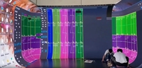 Écran d'affichage immersif à 5 côtés, panneau pliable à angle incurvé et module d'affichage à LED flexible pour l'exposition