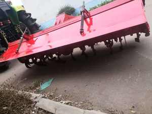 Máquina <span class=keywords><strong>de</strong></span> <span class=keywords><strong>arado</strong></span> reversible hidráulico, <span class=keywords><strong>arado</strong></span> agrícola <span class=keywords><strong>de</strong></span> <span class=keywords><strong>caballo</strong></span> <span class=keywords><strong>para</strong></span> caminar, tractor, barato, en venta - Product Image 4