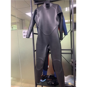 Combinaison <span class=keywords><strong>de</strong></span> plongée <span class=keywords><strong>homme</strong></span> personnalisée Chine 2-5MM à manches longues SCS/CR pour <span class=keywords><strong>triathlon</strong></span>, combinaison lisse en néoprène Yamamoto pour surf et natation - Product Image 5