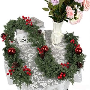 Guirlande de Noël artificielle avec baies rouges et décorations pour la décoration de la maison 60cm - Product Image 4