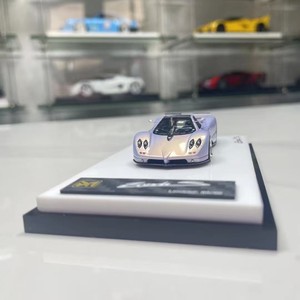 Modèle de voiture miniature en résine Pagani <span class=keywords><strong>Zonda</strong></span> Silver Sky Blue White avec éclat violet personnalisé 1:64 - Product Image 6