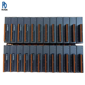 Unidad de Entrada de Temperatura KEYENCE KV-NC4TP PLC con Etiquetadora - Product Image 1