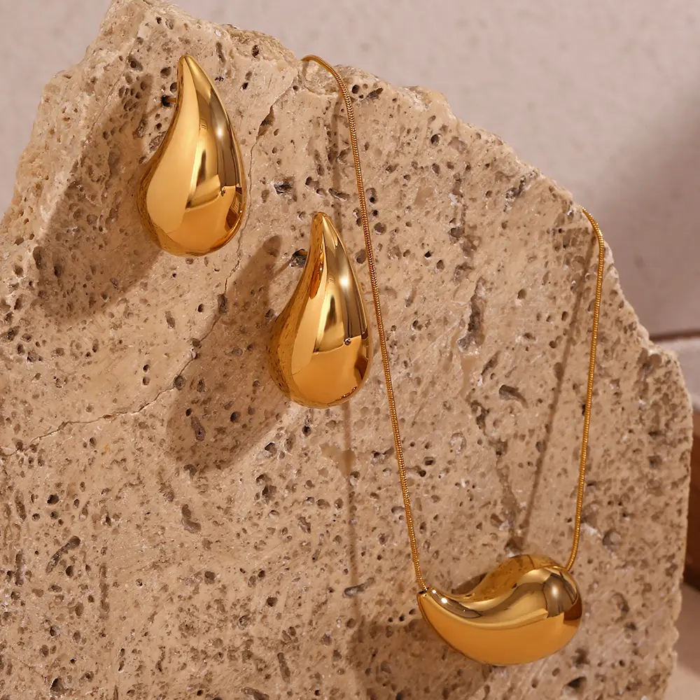 Chunky Waterdrop anting Stud Set kalung baja tahan karat dipoles 18k lapis emas Anti noda tebal Set perhiasan untuk wanita