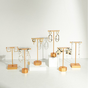 Présentoir à bijoux direct fournisseur, support haut de gamme en métal pour boucles d'oreilles et bagues, présentoir de bijoux pour comptoir et vitrine - Product Image 4