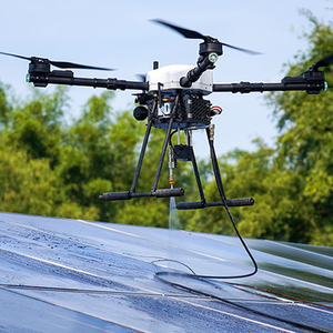 UAV de lavage haute pression à haute efficacité industrielle avec caméra pour le nettoyage des panneaux solaires - JIUSI D15R - Product Image 1