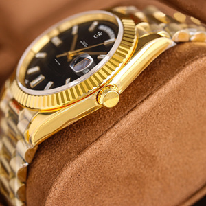 <span class=keywords><strong>2025</strong></span> Thời Trang Hàng Đầu Thiết Kế Thép Không Gỉ Sapphire Pha Lê Diver Phiên Bản Giới Hạn 40Mm Người Đàn Ông Của Đồng Hồ Sáng Lịch Hiển Thị 904L - Product Image 3