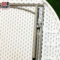 Table ronde pliable en résine plastique blanche de haute qualité, populaire pour les banquets, les fêtes, les mariages, les restaurants, portable