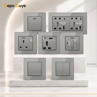 Prise murale USB industrielle universelle grise 18W Type-C à charge rapide intelligente, en verre trempé, 4 prises 16A UK avec interrupteurs 1/2 voies