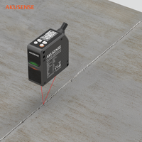 Capteur de déplacement laser par triangulation AKUSENSE haute précision, protection IP67, portée 25-35 mm, répétabilité 4 µm, RS485 analogique
