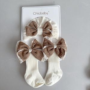 Conjunto de Gorro y Calcetines para Bebé Recién Nacido, Estilo Casual, Tejido de Algodón, Antideslizante, Color Sólido, con Lazo, para Niñas, Venta al Por Mayor - Product Image 2