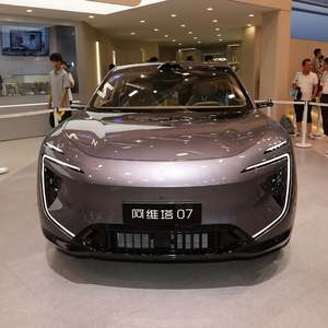 2025 Avatr 11 Ev Car 2WD 4WD Rango extendido Pure Electric 4 puertas 5 asientos SUV New Energy Cars para la venta - Product Image 3