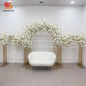 Centro de Mesa de Rosas Artificiales de Seda Suave, Color Blanco Mixto, Diseño Asimétrico, 1.8-2.4m, para Bodas - Product Image 6