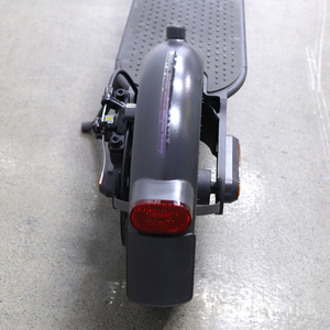 <span class=keywords><strong>Garde</strong></span>-<span class=keywords><strong>boue</strong></span> de Scooter Durable Superbsail pour Scooter <span class=keywords><strong>électrique</strong></span> Mi Pro2 Mi 1S <span class=keywords><strong>garde</strong></span>-<span class=keywords><strong>boue</strong></span> d'éclaboussure de pneu avec plaque d'immatriculation de crochet de feu <span class=keywords><strong>arrière</strong></span> - Product Image 5