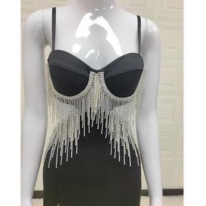 Feishiluo nouvelle <span class=keywords><strong>robe</strong></span> de soirée <span class=keywords><strong>noire</strong></span> Sexy fendue princesse <span class=keywords><strong>longue</strong></span> <span class=keywords><strong>robe</strong></span> avec mince Spaghetti sangle gland perlé décoration pour la fête - Product Image 3