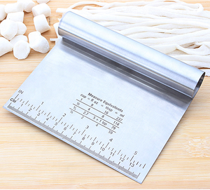 Grattoir à pâte en acier inoxydable, coupe-pâte à pizza, <span class=keywords><strong>hachoir</strong></span> avec échelle de mesure - Product Image 1