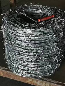 <span class=keywords><strong>Alambre</strong></span> <span class=keywords><strong>Galvanizado</strong></span> <span class=keywords><strong>de</strong></span> Alta Resistencia, Recubierto en Caliente, <span class=keywords><strong>de</strong></span> 2 Hilos, 4 Puntas, <span class=keywords><strong>Calibre</strong></span> <span class=keywords><strong>14</strong></span>/16, Rollo <span class=keywords><strong>de</strong></span> 500M, para Cercas Agrícolas y Construcción - Product Image 4