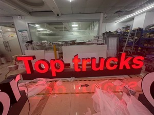 Caja de luz LED redonda personalizada con soporte de señalización iluminado para tienda al aire libre - Product Image 5