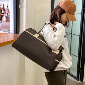 Sac de voyage imperméable personnalisé avec logo, grande capacité, pour femmes et hommes, sac de sport durable, sac fourre-tout d'extérieur - Product Image 5