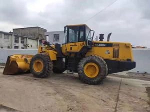 รถตักล้อยางมือสอง Komatsu WA380 ของแท้จากญี่ปุ่น ราคาถูก รุ่น WA380Z รถตักหน้าขนาดกลาง เครื่องจักรก่อสร้าง - Product Image 5