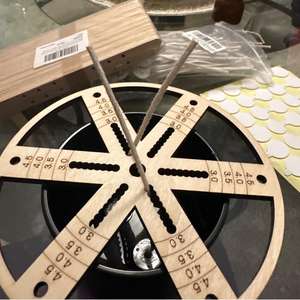 Outil de centrage de mèche de <span class=keywords><strong>bougie</strong></span> en bois avec support stabilisateur pour la fabrication de bougies DIY - Product Image 1