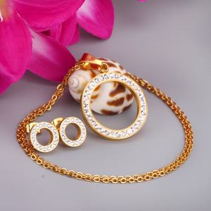 ชุดเครื่องประดับสแตนเลสชุบทองประดับคริสตัลวงกลมเพชรซิร์คอน สร้อยคอ ต่างหู สำหรับผู้หญิง ขายส่ง - Product Image 5