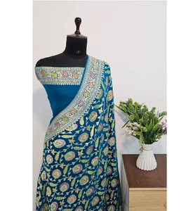 Elegante Saree Tradicional de Banarasi Khaddi Georgette Hecho a Mano, Tela Fina con Trabajo Zari, Protección Solar, Secado Rápido, Ideal para Fiestas - Product Image 6