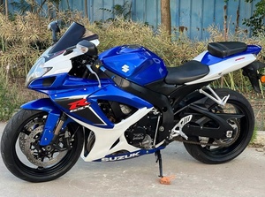 ซูซูกิ GSX750 ซูเปอร์สปอร์ต รถจักรยานยนต์สมรรถนะสูง 750 ซีซี ระบายความร้อนด้วยน้ำ ความเร็วสูงสุด >280 กม./ชม. เหมาะสำหรับผู้ขับขี่ที่มีประสบการณ์ - Product Image 5