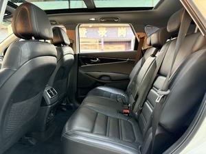 <span class=keywords><strong>Kia</strong></span> <span class=keywords><strong>Sorento</strong></span> : SUV primé, design audacieux et confort spacieux pour chaque aventure. - Product Image 4