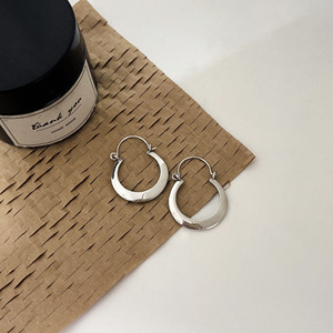 Pendientes de Aro de Plata de Ley 925 Yinruitai, Acabado Pulido, Estilo Minimalista Coreano, para Uso Diario - Product Image 2