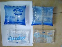 Machine de remplissage et de scellage automatique électrique pour liquides, huiles et jus, avec contrôle PLC, pour sachets et sacs en plastique